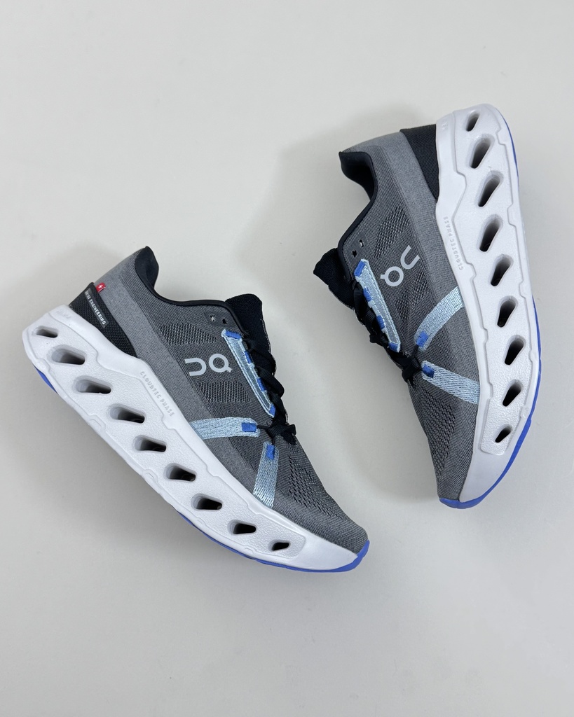 On Cloud Eclipse Running Shoes
