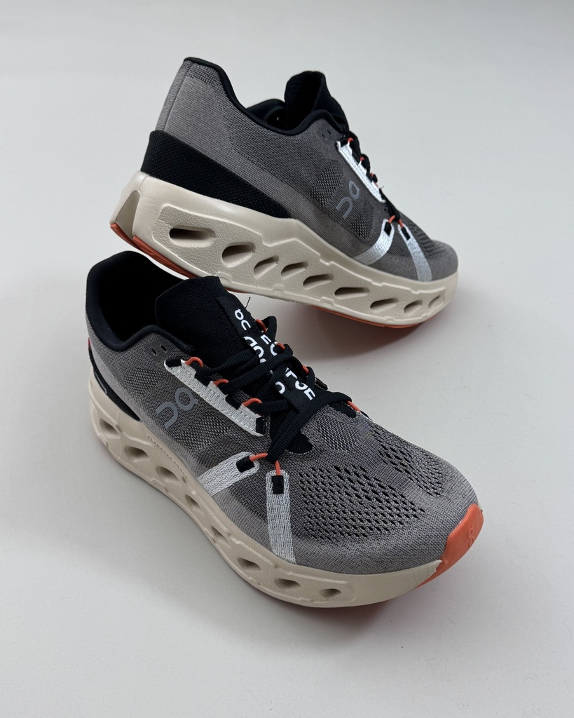 On Cloud Eclipse Running Shoes