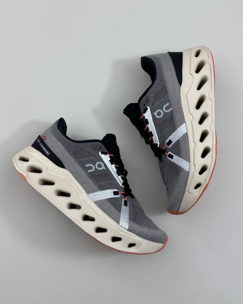 On Cloud Eclipse Running Shoes