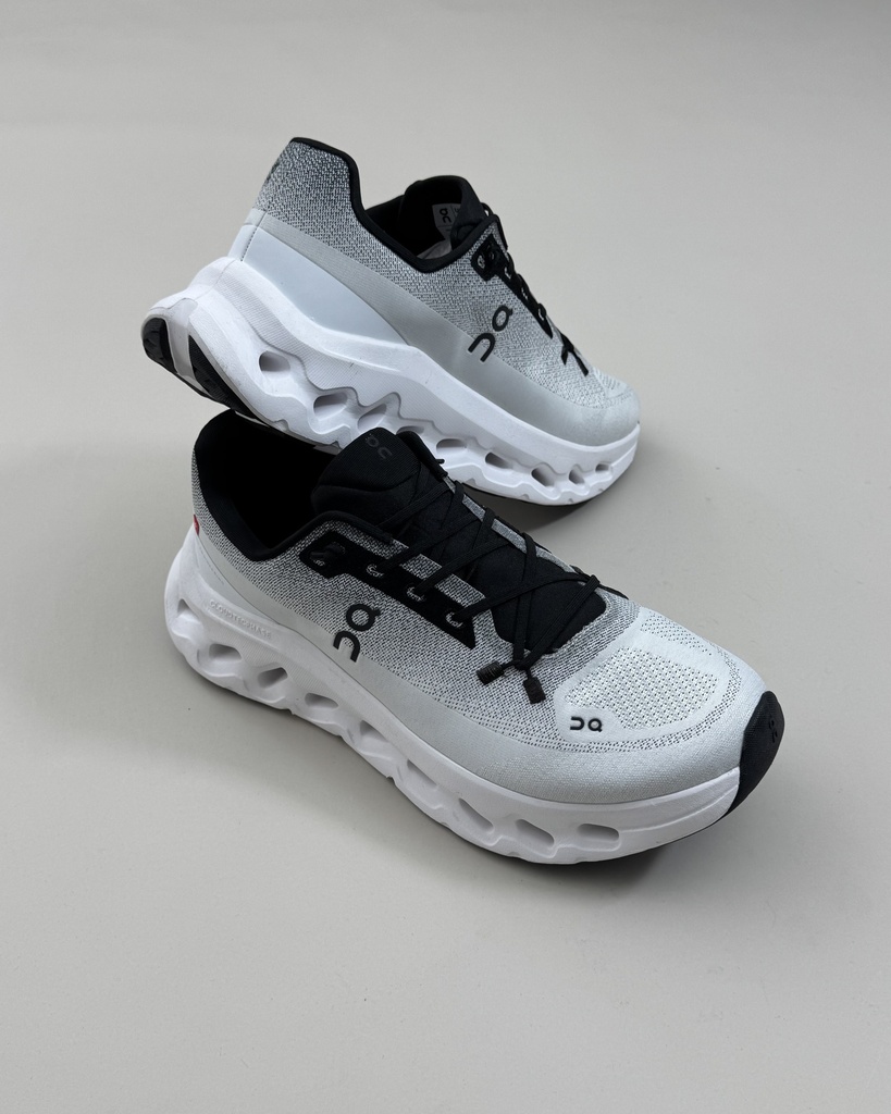 On CloudTilt Running Shoes