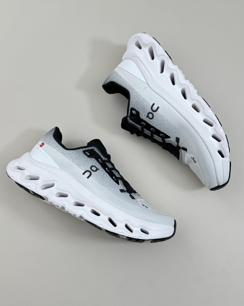 On CloudTilt Running Shoes